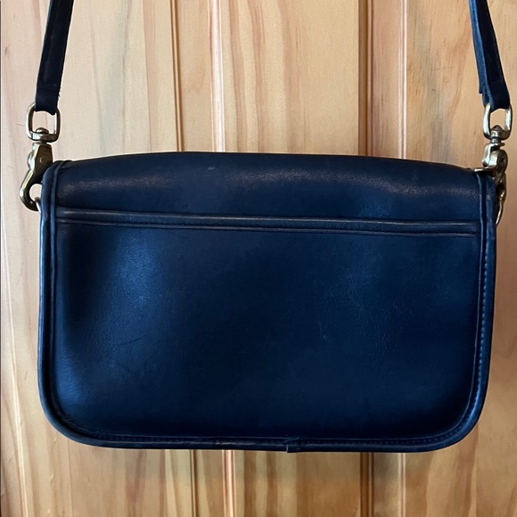 Vintage Coach 9755 Black Pocket Purse Turn lock leather bag made in 1998 - Picture 9 of 16